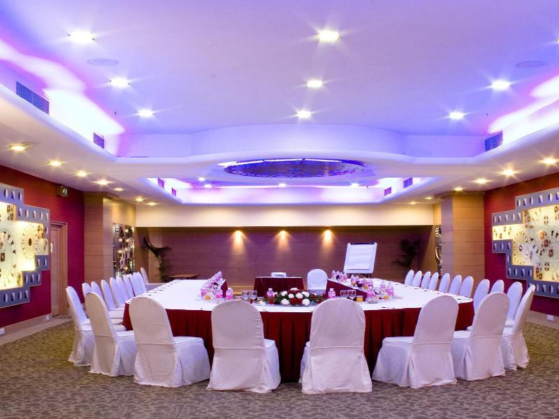 Le Meridien บังกาลอร์ ภายนอก รูปภาพ