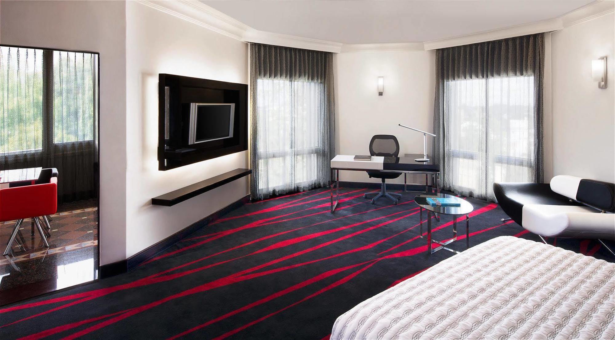 Le Meridien บังกาลอร์ ภายนอก รูปภาพ