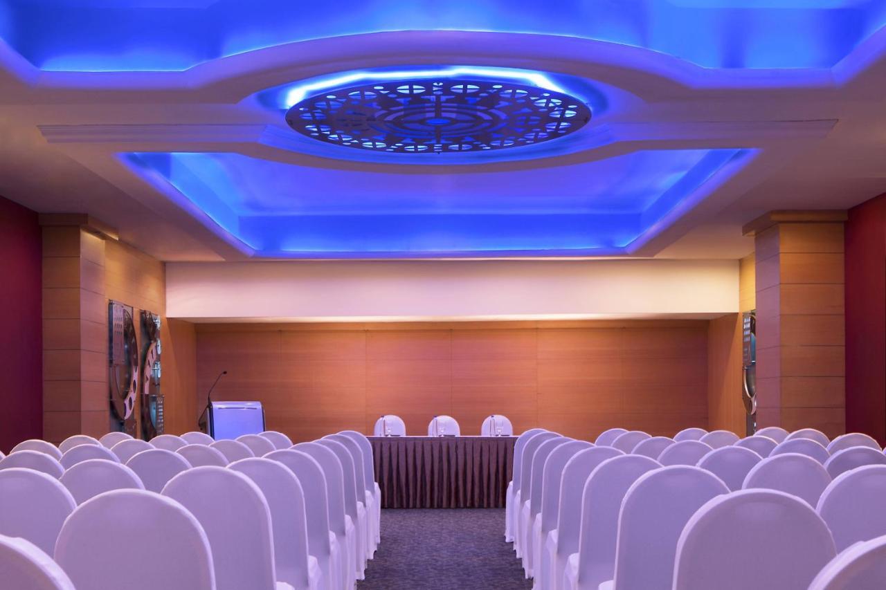 Le Meridien บังกาลอร์ ภายนอก รูปภาพ